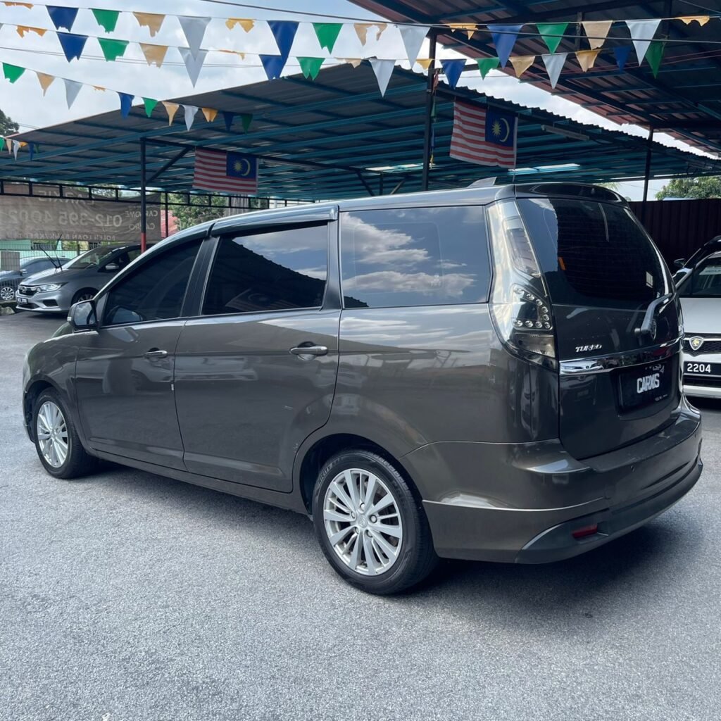 proton exora 2020 rear angle.jpg