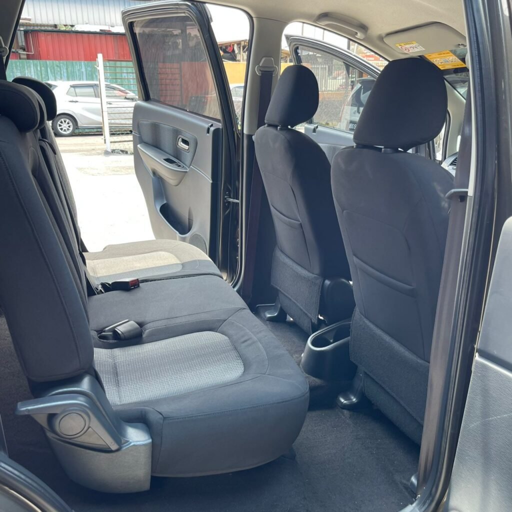 proton exora 2020 rear seat.jpg