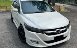 2013 Honda Stream 1.8 RSZ (A)