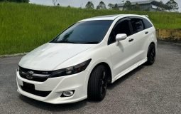 2013 Honda Stream 1.8 RSZ (A)