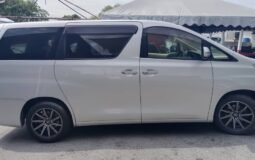 2011 TOYOTA VELLFIRE 2.4L (A)