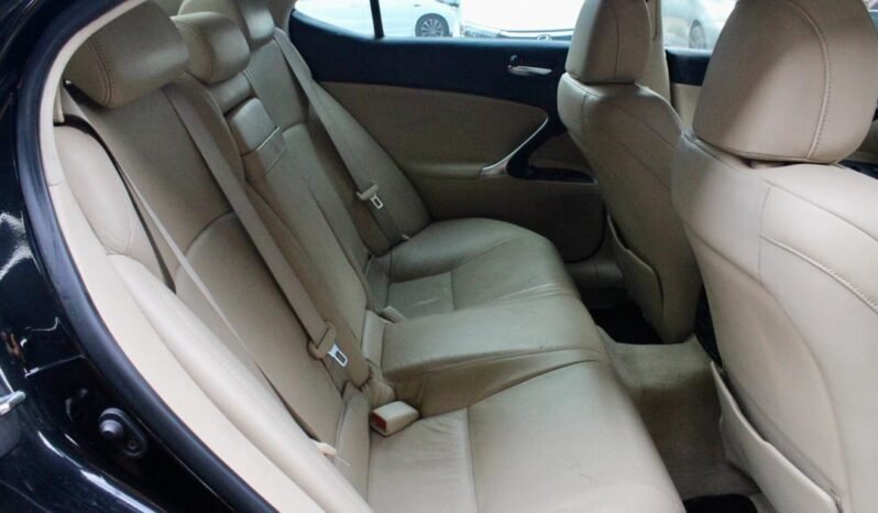 
								2006 Lexus 2.5 SE (A) full									