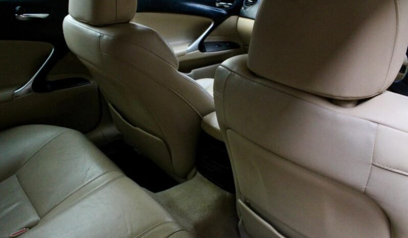 
								2006 Lexus 2.5 SE (A) full									