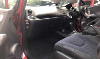 
										2012 Honda Jazz Hybrid CBU full									