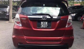 
										2012 Honda Jazz Hybrid CBU full									