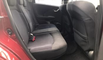 
										2012 Honda Jazz Hybrid CBU full									