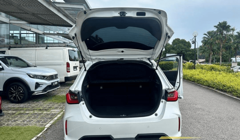 
								Honda City Hatchback RS Hybrid full									