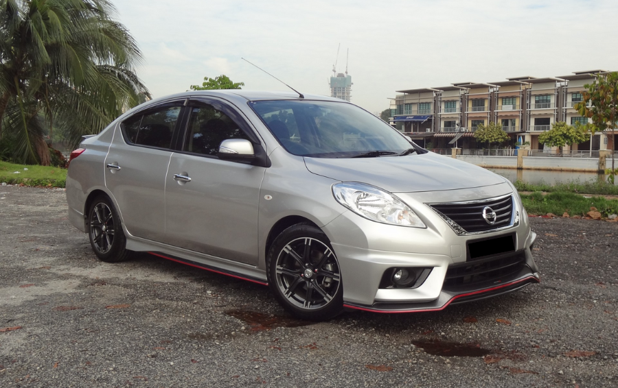 Nissan Almera