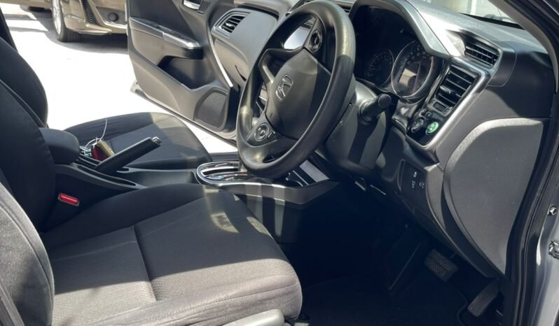 
								Honda City 1.5 E Sedan 2018 full									