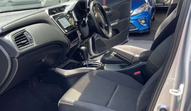 
								Honda City 1.5 E Sedan 2018 full									