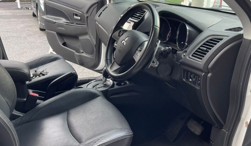 
								Mitsubishi ASX 2.0 4WD 2017 SUV Power Full Spec full									