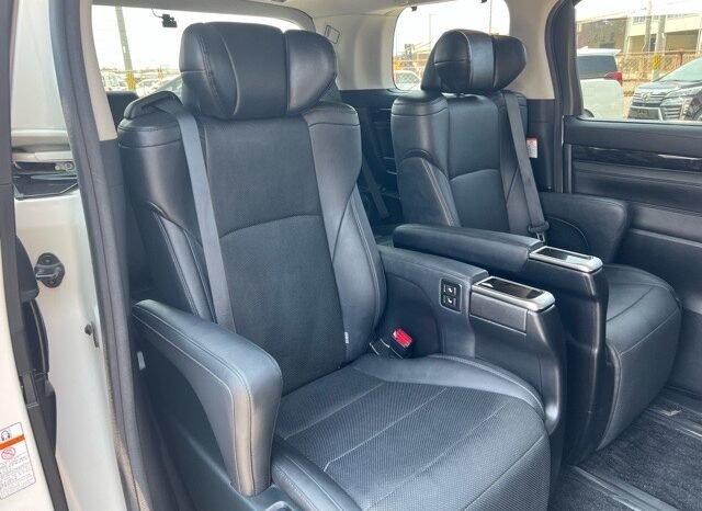 
								Toyota Alphard SC 2021 | Grade 4.5 | Pearl White | TRD Bodykit full									