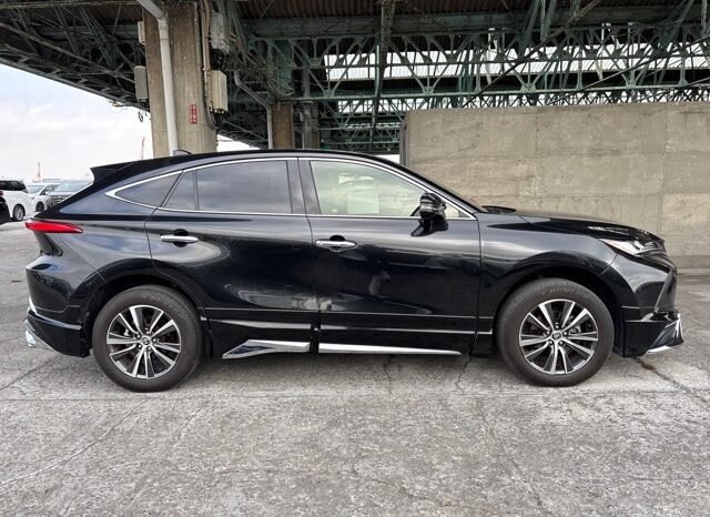 
								Toyota Harrier G 2021 | Grade 4.5 | Black | Modellista Bodykit full									