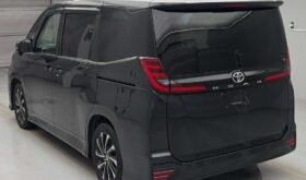Toyota Noah SZ 2022 | Grade 5.0 | Black