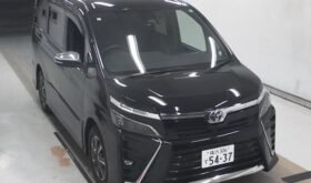 Toyota Voxy Kirameki 3 2023 | Grade 4.5 | Black