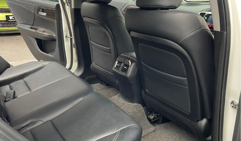 
								Honda Accord 2.0L VTI-L  2014 full									