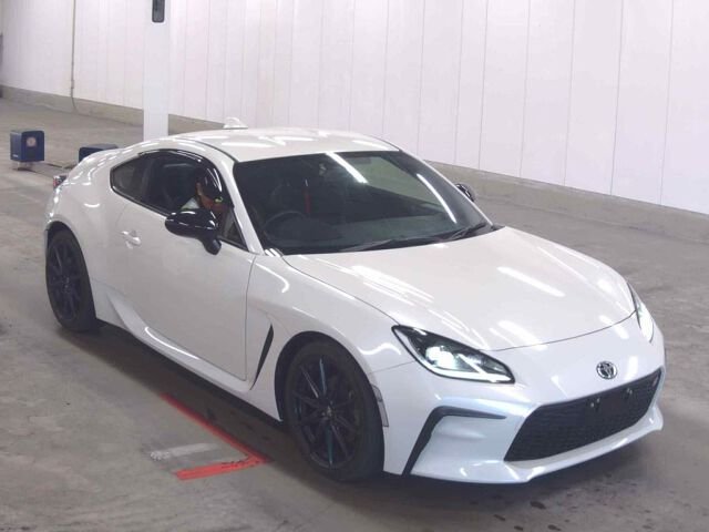 2022 Toyota GR86 RZ – 24K KM
