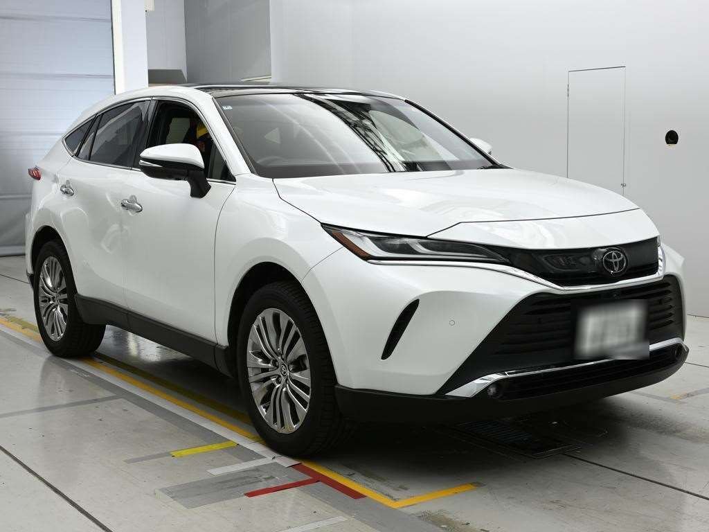 2023 Toyota Harrier Z Leather Package – 13K KM