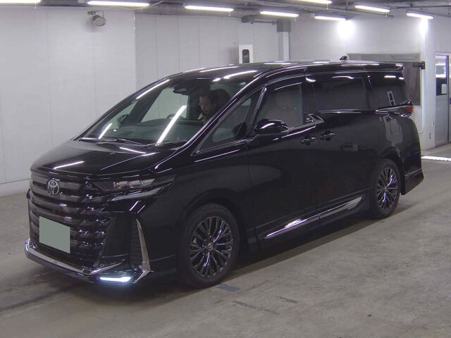 2024 Toyota Vellfire Z Premier – 2K KM